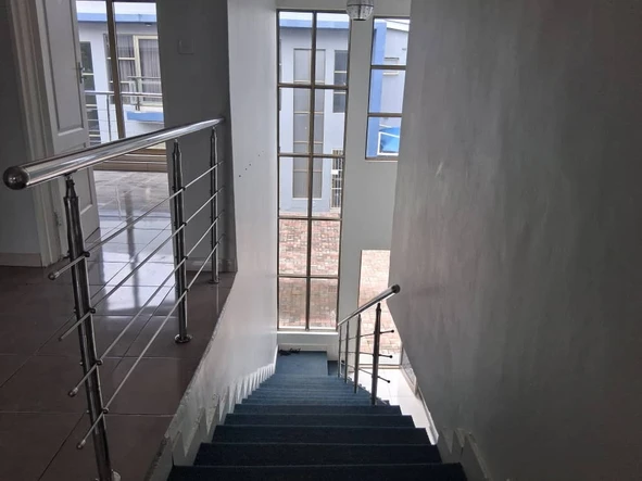 3 Bedroom Flat & Apartment