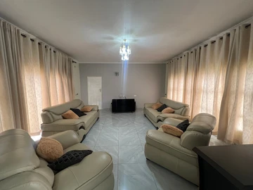 3 Bedroom Garden Flat