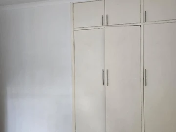 2 Bedroom Flat & Apartment