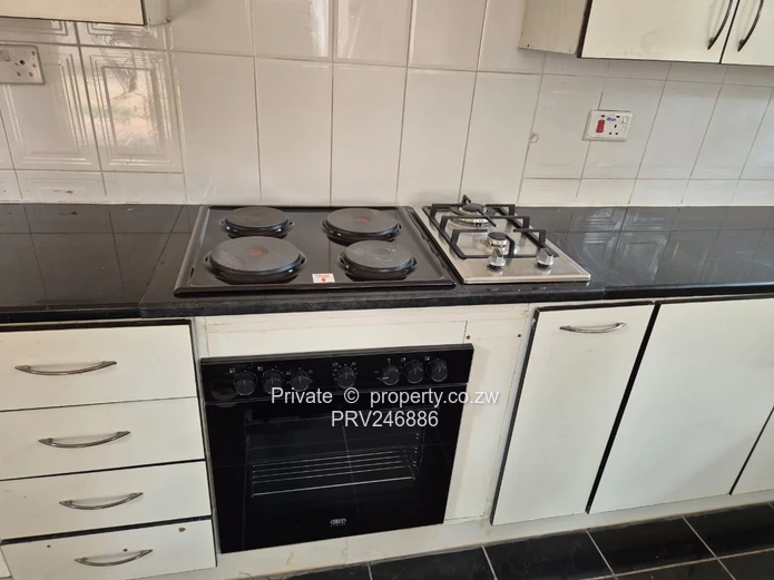 Greendale North - 4-bed Family Home