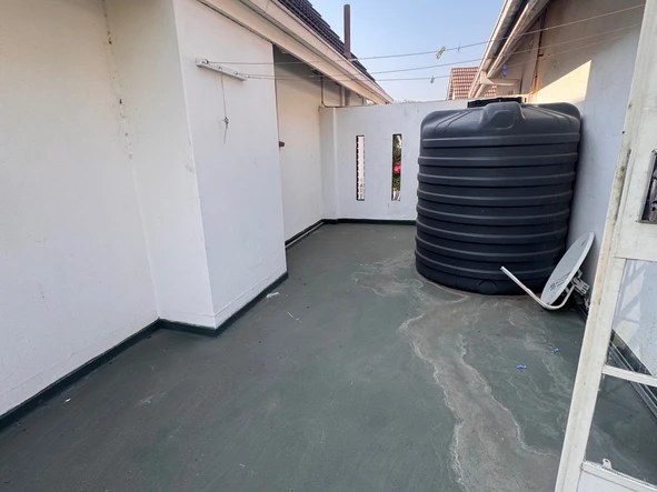 4 Bedroom Garden Flat