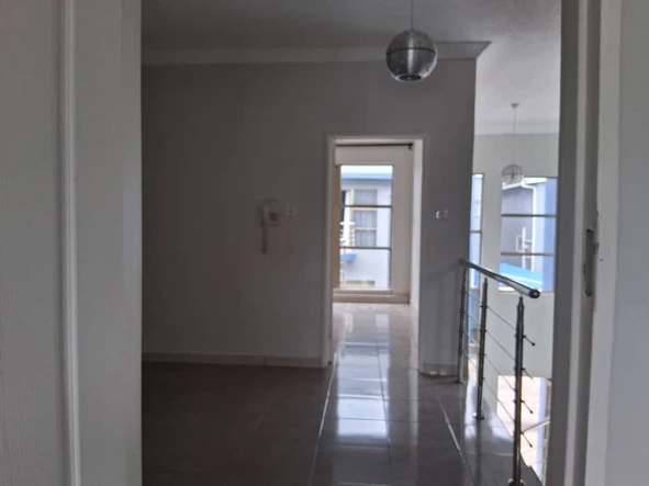 3 Bedroom Garden Flat